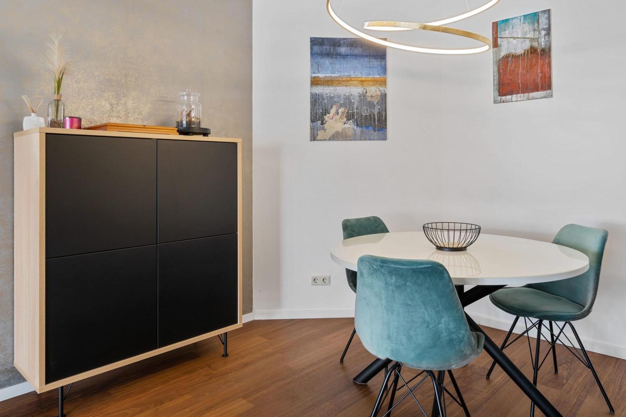 Modern Lux With Balcony In * Luxemburg