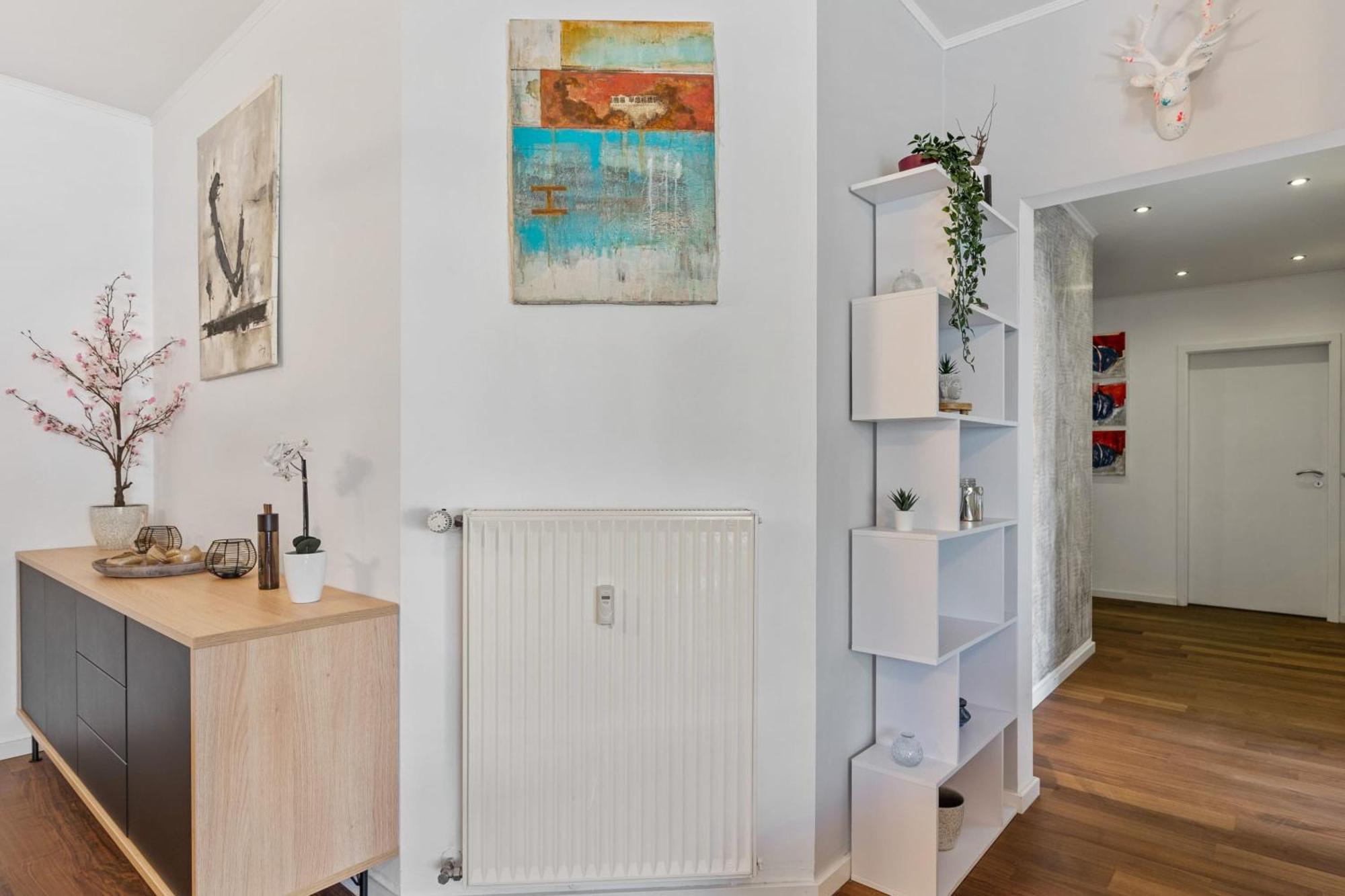 Apartment Modern Lux With Balcony In *